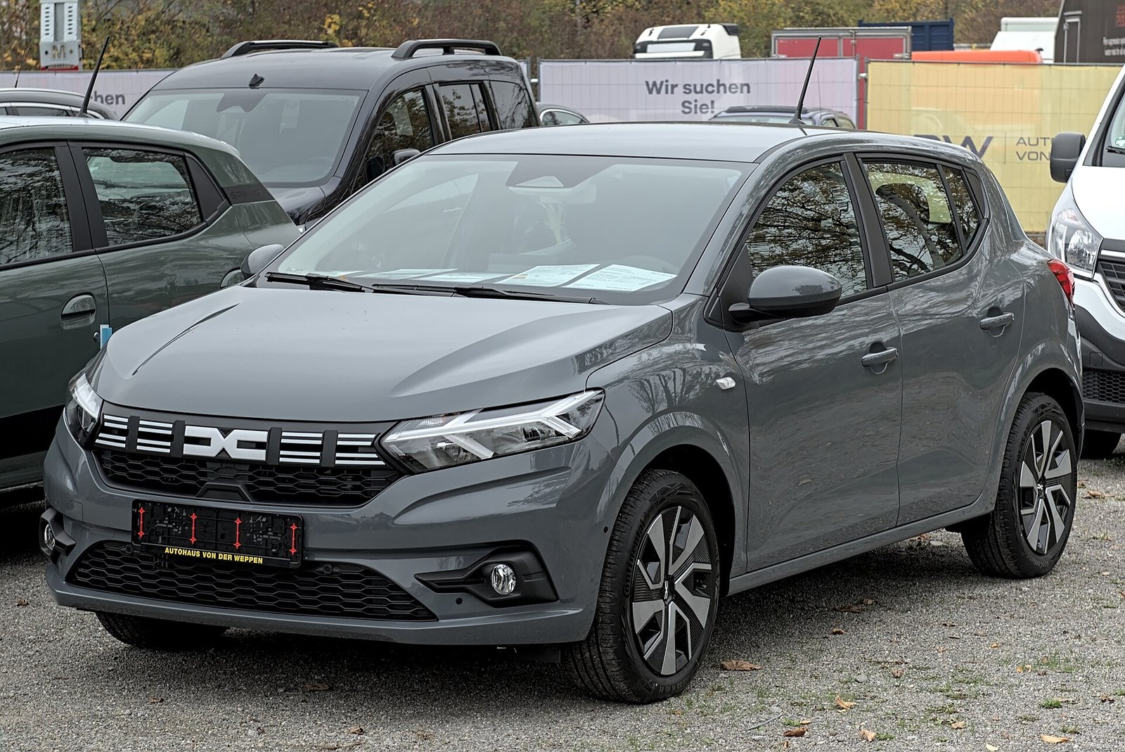 Dacia Sandero gris foncé, photo d'illustration
